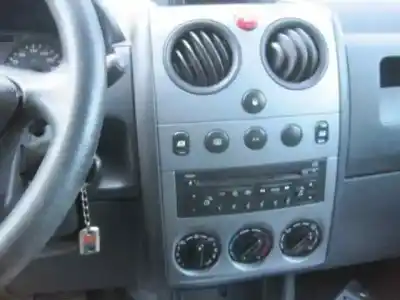 Veículo de Sucata citroen berlingo xtr 1.6 hdi 92 do ano 2007 alimentado 9hx