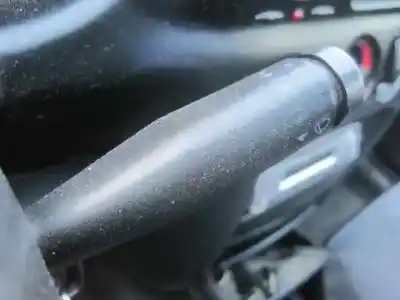 Véhicule à la ferraille ford                                               escort berl./turnier                                                                                                                                                                                                                                       valore berlina                                                                                                                                                                                                                                             de l'année 1996 alimenté rtf