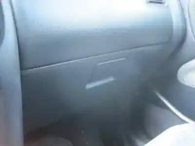 Véhicule à la ferraille ford                                               escort berl./turnier                                                                                                                                                                                                                                       valore berlina                                                                                                                                                                                                                                             de l'année 1996 alimenté rtf