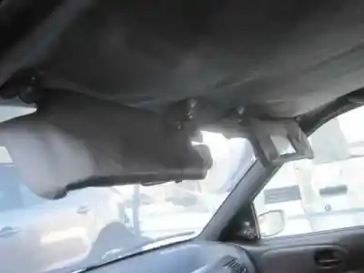 Véhicule à la ferraille ford                                               escort berl./turnier                                                                                                                                                                                                                                       valore berlina                                                                                                                                                                                                                                             de l'année 1996 alimenté rtf