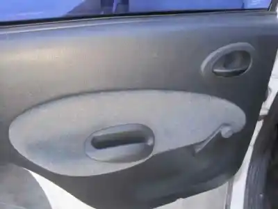 Véhicule à la ferraille ford                                               escort berl./turnier                                                                                                                                                                                                                                       valore berlina                                                                                                                                                                                                                                             de l'année 1996 alimenté rtf