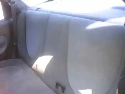 Véhicule à la ferraille ford                                               escort berl./turnier                                                                                                                                                                                                                                       valore berlina                                                                                                                                                                                                                                             de l'année 1996 alimenté rtf