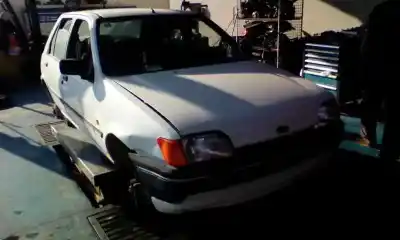 Здавання транспортного засобу ford fiesta berl./courier si року 1990 потужний gu