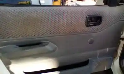 Здавання транспортного засобу ford fiesta berl./courier si року 1990 потужний gu