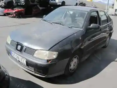 Veículo de Sucata seat cordoba berlina (6k2) stella do ano 2001 alimentado aua
