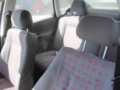 Veículo de Sucata seat cordoba berlina (6k2) stella do ano 2001 alimentado aua