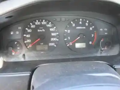 Véhicule à la ferraille nissan primera berlina (p11) 2.0 navigation de l'année 1998 alimenté ga16