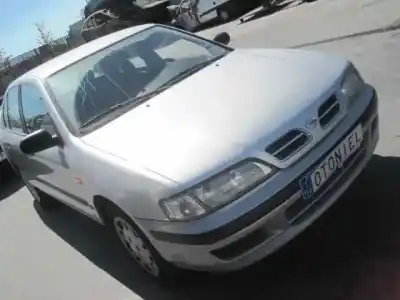 Véhicule à la ferraille nissan primera berlina (p11) 2.0 navigation de l'année 1998 alimenté ga16