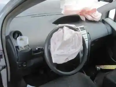 Здавання транспортного засобу toyota yaris (ksp9/scp9/nlp9) blue року 2008 потужний 1nd