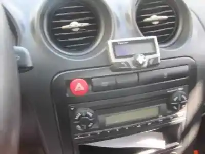 Véhicule à la ferraille seat ibiza (6l1) cool de l'année 2005 alimenté atd