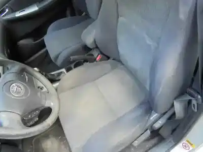 Veículo de Sucata toyota corolla (e12) 1.6 16v do ano 2004 alimentado 3zz-fe
