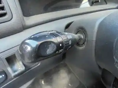 Veículo de Sucata toyota corolla (e12) 1.6 16v do ano 2004 alimentado 3zz-fe