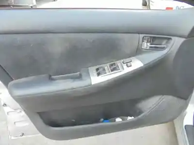 Veículo de Sucata toyota corolla (e12) 1.6 16v do ano 2004 alimentado 3zz-fe