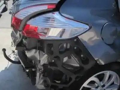 Véhicule à la ferraille renault megane iii berlina 5 p bose edition de l'année 2013 alimenté k9k a636