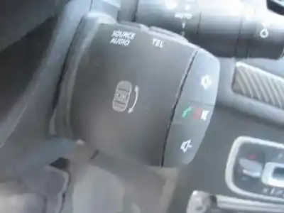 Véhicule à la ferraille renault megane iii berlina 5 p bose edition de l'année 2013 alimenté k9k a636