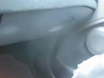 Véhicule à la ferraille renault megane iii berlina 5 p bose edition de l'année 2013 alimenté k9k a636