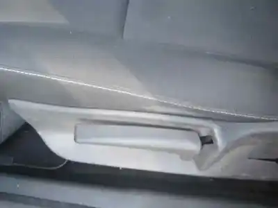 Véhicule à la ferraille renault megane iii berlina 5 p bose edition de l'année 2013 alimenté k9k a636