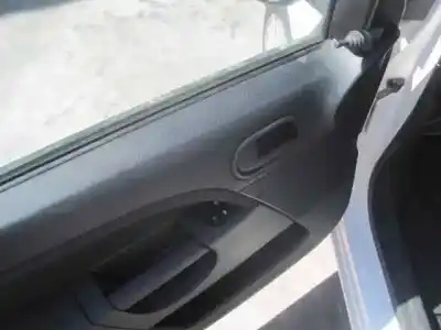 Sloopvoertuig ford fiesta (cbk) ambiente van het jaar 2006 aangedreven f6jb