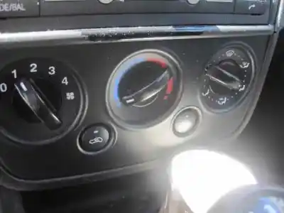 Sloopvoertuig ford fiesta (cbk) ambiente van het jaar 2006 aangedreven f6jb