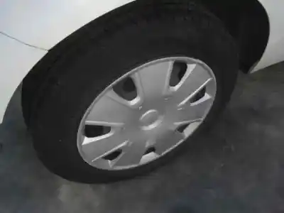 Sloopvoertuig ford fiesta (cbk) ambiente van het jaar 2006 aangedreven f6jb