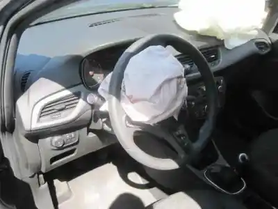 Véhicule à la ferraille opel corsa e color edition ecoflex de l'année 2016 alimenté b14xer opt. ldd