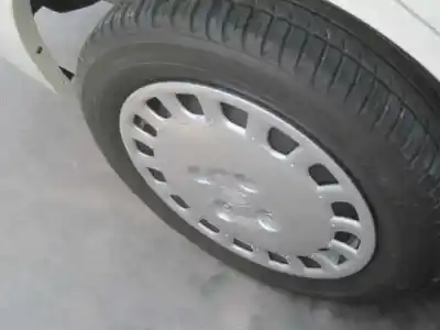 Здавання транспортного засобу mg serie 600 (rh) 620 si року 1996 потужний f20z1