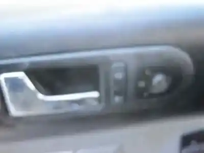 Здавання транспортного засобу volkswagen new beetle (9c1/1c1) 1.8 turbo року 2000 потужний avc
