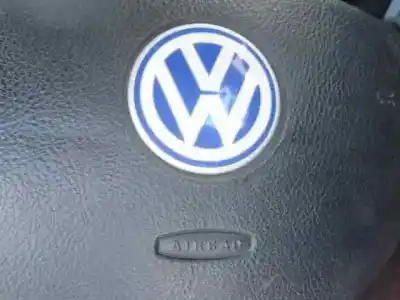 Здавання транспортного засобу volkswagen new beetle (9c1/1c1) 1.8 turbo року 2000 потужний avc