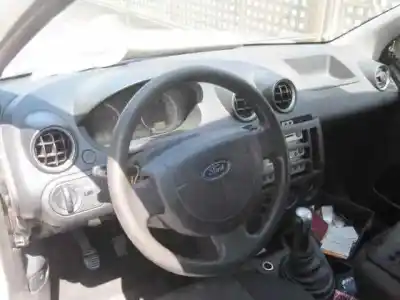 Veículo de Sucata ford fiesta (cbk) ambiente do ano 2005 alimentado f6ja