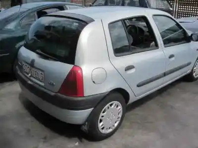 Veicolo di demolizione renault clio ii fase i (b/cbo) 1.9 d alize dell'anno 2000 alimentato f8q k6