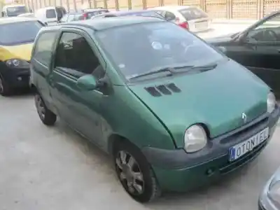 Здавання транспортного засобу renault twingo (co6) 1.2 alize року 2002 потужний d4f a7