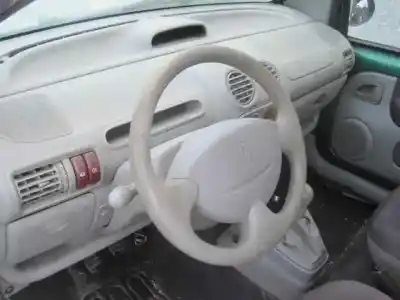 Здавання транспортного засобу renault twingo (co6) 1.2 alize року 2002 потужний d4f a7
