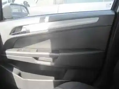 Здавання транспортного засобу opel astra h berlina cosmo року 2005 потужний z17dth