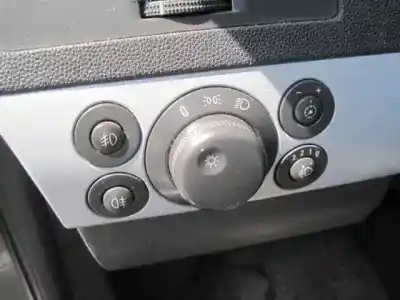 Здавання транспортного засобу opel astra h berlina cosmo року 2005 потужний z17dth