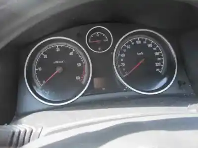 Здавання транспортного засобу opel astra h berlina cosmo року 2005 потужний z17dth