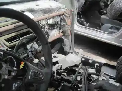 Scrapping Vehicle ford focus lim. (cb8) edition of the year 2014 powered m1dd