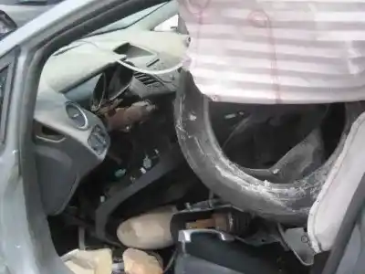 Veículo de Sucata ford fiesta (ccn) trend do ano 2016 alimentado snjd