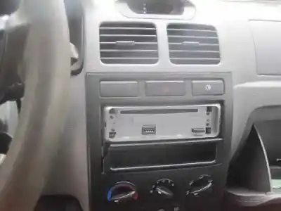 Scrapping Vehicle kia rio ipanema berlina of the year 2003 powered a3d