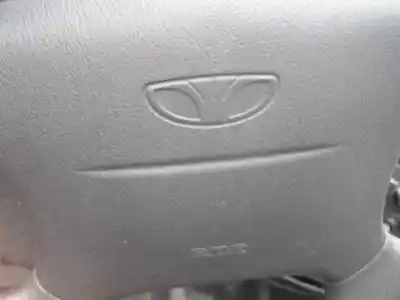 Veículo de Sucata daewoo lanos cool do ano 2002 alimentado a15sms