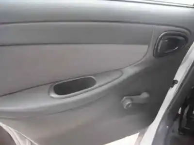 Veículo de Sucata daewoo lanos cool do ano 2002 alimentado a15sms