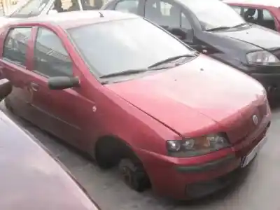 Veicolo di demolizione FIAT PUNTO BERLINA (188) 1.9 JTD Active dell'anno 2002 alimentato 188A7000