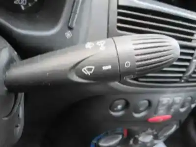 Veicolo di demolizione fiat punto berlina (188) 1.9 jtd active dell'anno 2002 alimentato 188a7000