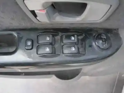 Veicolo di demolizione kia carens 2.0 crdi ex monovolumen dell'anno 2006 alimentato d4ea