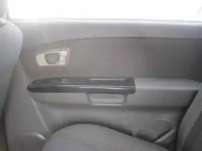 Veicolo di demolizione kia carens 2.0 crdi ex monovolumen dell'anno 2006 alimentato d4ea