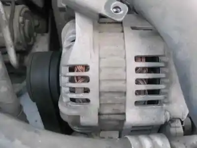 Veicolo di demolizione kia carens 2.0 crdi ex monovolumen dell'anno 2006 alimentato d4ea