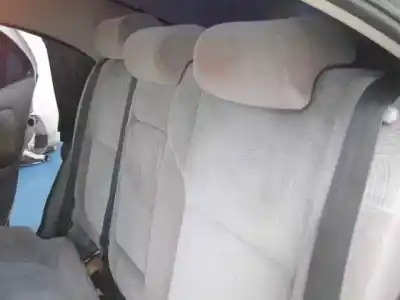 Veículo de Sucata nissan almera (n16/e) acenta do ano 2000 alimentado yd22
