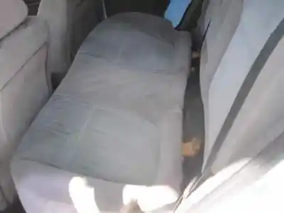 Veículo de Sucata nissan almera (n16/e) acenta do ano 2000 alimentado yd22