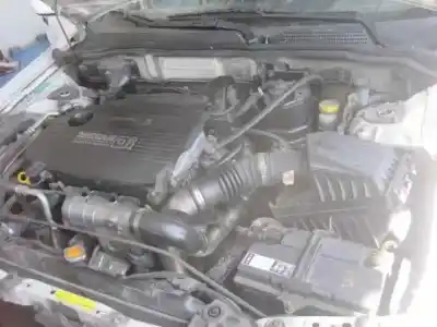 Veículo de Sucata nissan almera (n16/e) acenta do ano 2000 alimentado yd22