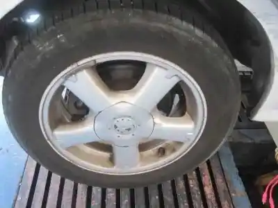 Veículo de Sucata nissan almera (n16/e) acenta do ano 2000 alimentado yd22