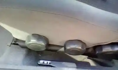 Здавання транспортного засобу nissan primera berl./familiar (p10/w10) gx berlina (a.e) року 1995 потужний ga16de